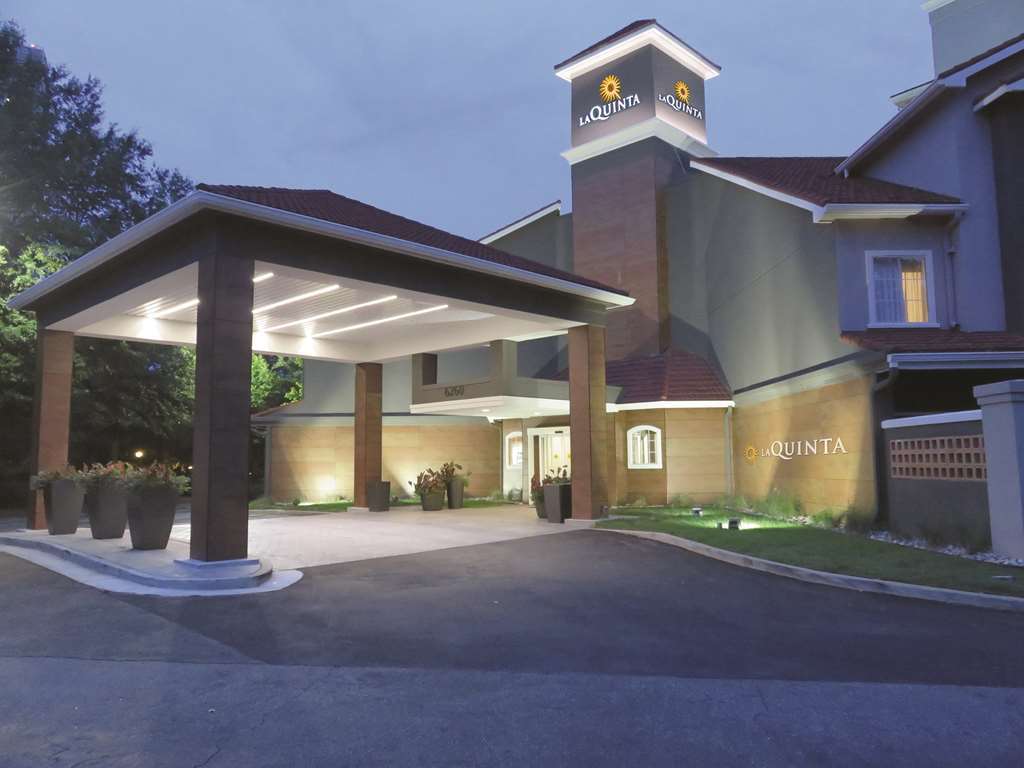 Готель La Quinta By Wyndham Atlanta Perimeter Medical Санді-Спрінгс Екстер'єр фото